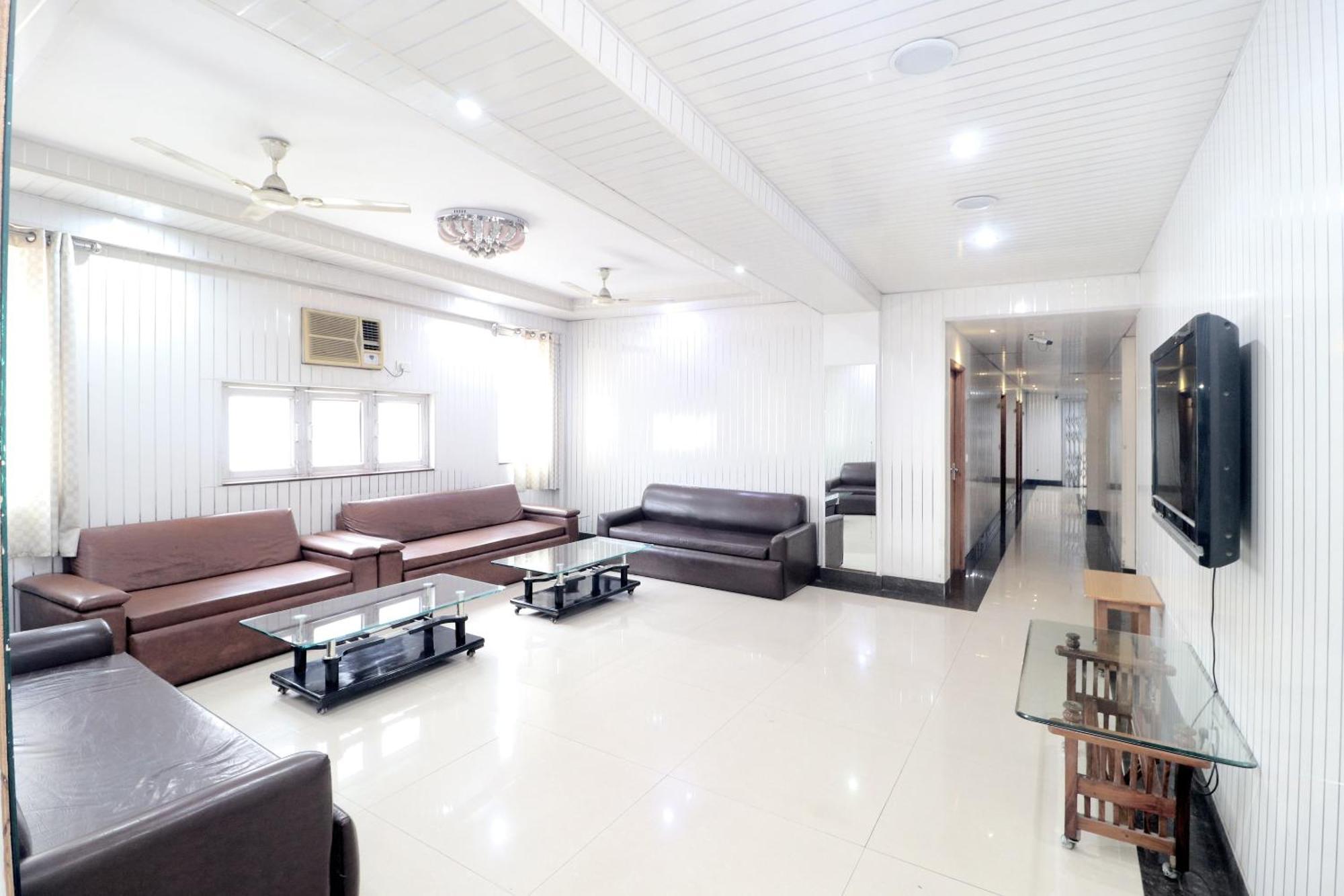 Hotel O Le Bon Ton Ludhiana Exterior photo