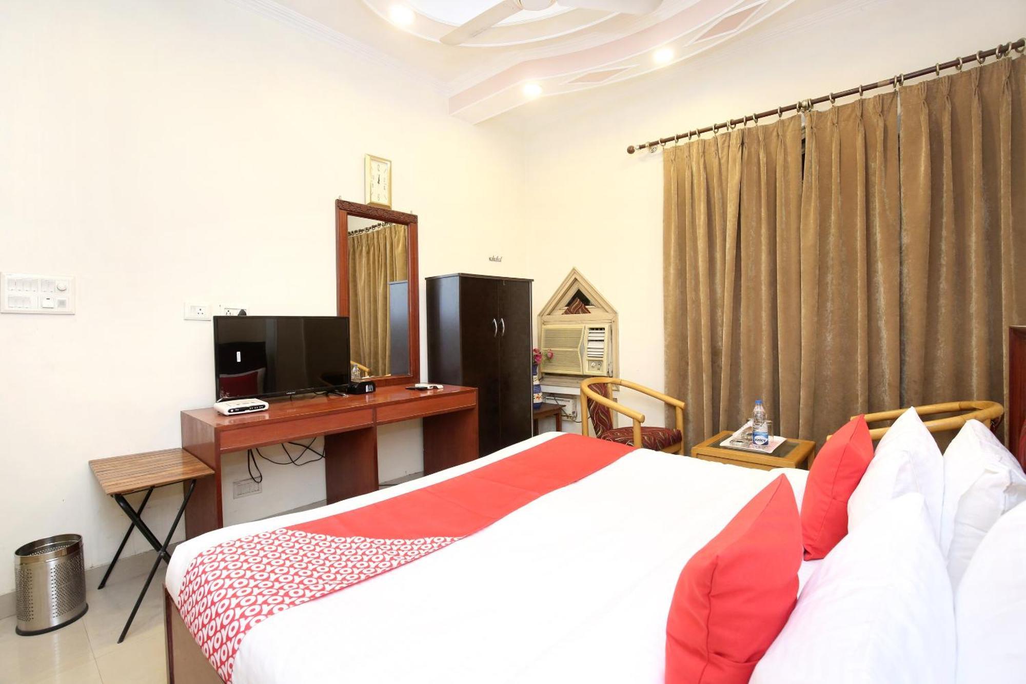 Hotel O Le Bon Ton Ludhiana Exterior photo